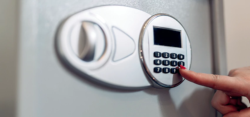 Jewelry Safe Cracking in Hawthorn East, VIC