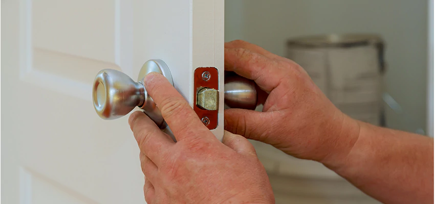 AAA Locksmiths For lock Replacement in Melbourne, VIC