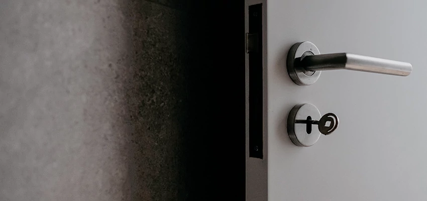 Front Door Handle Repair And Installation in Cranbourne South, VIC